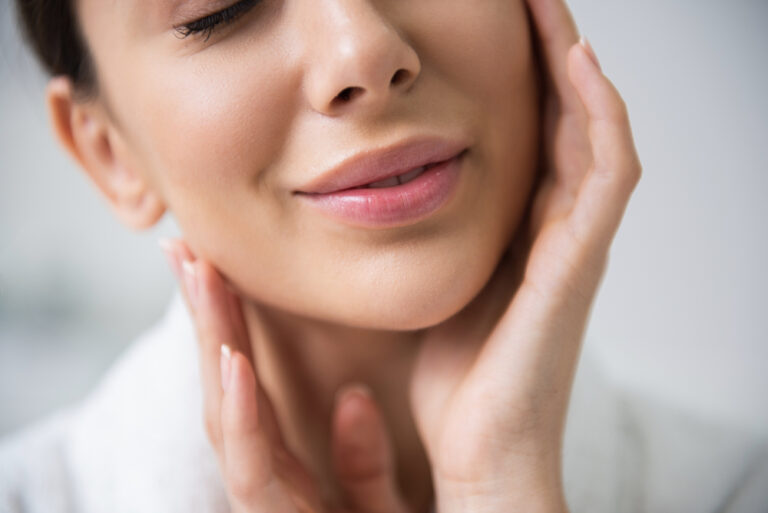 cosmetic treatment for jowls